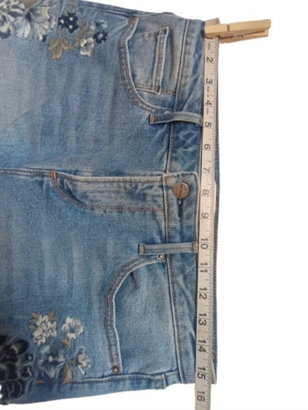 Driftwood kelly embroidered Floral jeans Size: 6 - Picture 9 of 10